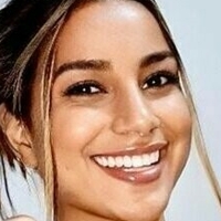 adrianaolivera Nahé