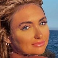 alexiswyborny Nahé