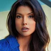 Amanda Cerny Nahé