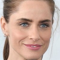 Amanda Peet Nahé