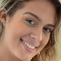 Athena Palomino Nahé