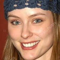 Corinne Russell Nahé