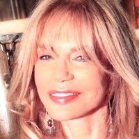 Dyan Cannon Nahé