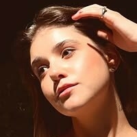 Flavia Di Castro Nahé