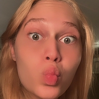 GigiHadidd Nahé
