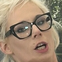 Hete Tina Nahé