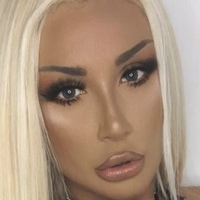 Holly Deacon Nahé