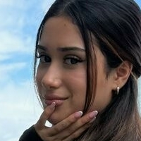 Itsslovesophiaa Nahé