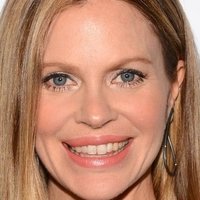 Kristin Bauer van Straten Nahé