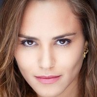 Lea Arnezeder Nahé