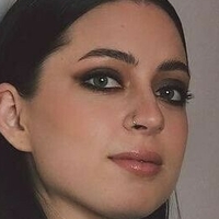 Lizzy McAlpine Nahé