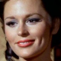 Marianna Hill Nahé