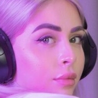 Miss Chloe Nahé