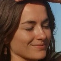 Molly Wallace Nahé