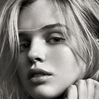 Odessa Young Nahé
