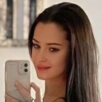 oficialjulianaaherrera Nahé