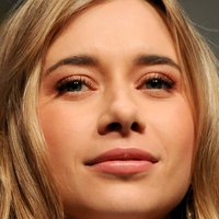 Olesya Rulin Nahé