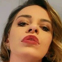Stephanie Taylor Nahé