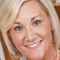 Stevie K Sinclair Nahé