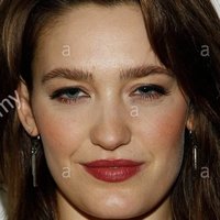 Tess Haubrich Nahé