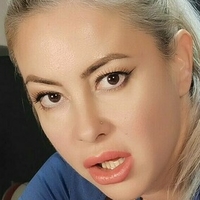 Wet Kelly Nahé
