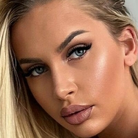 zolotova Nahé
